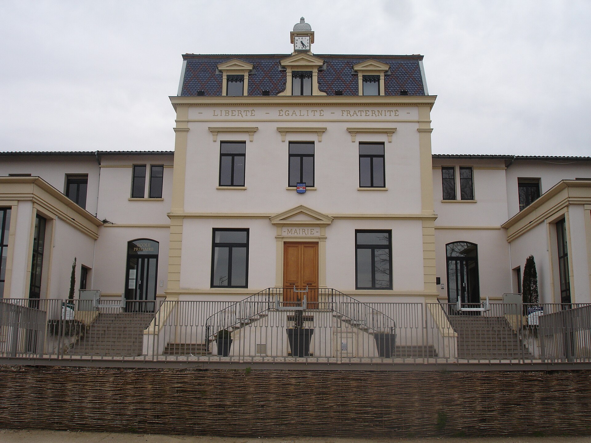 Mairie de Charly dans la métropole de Lyon
