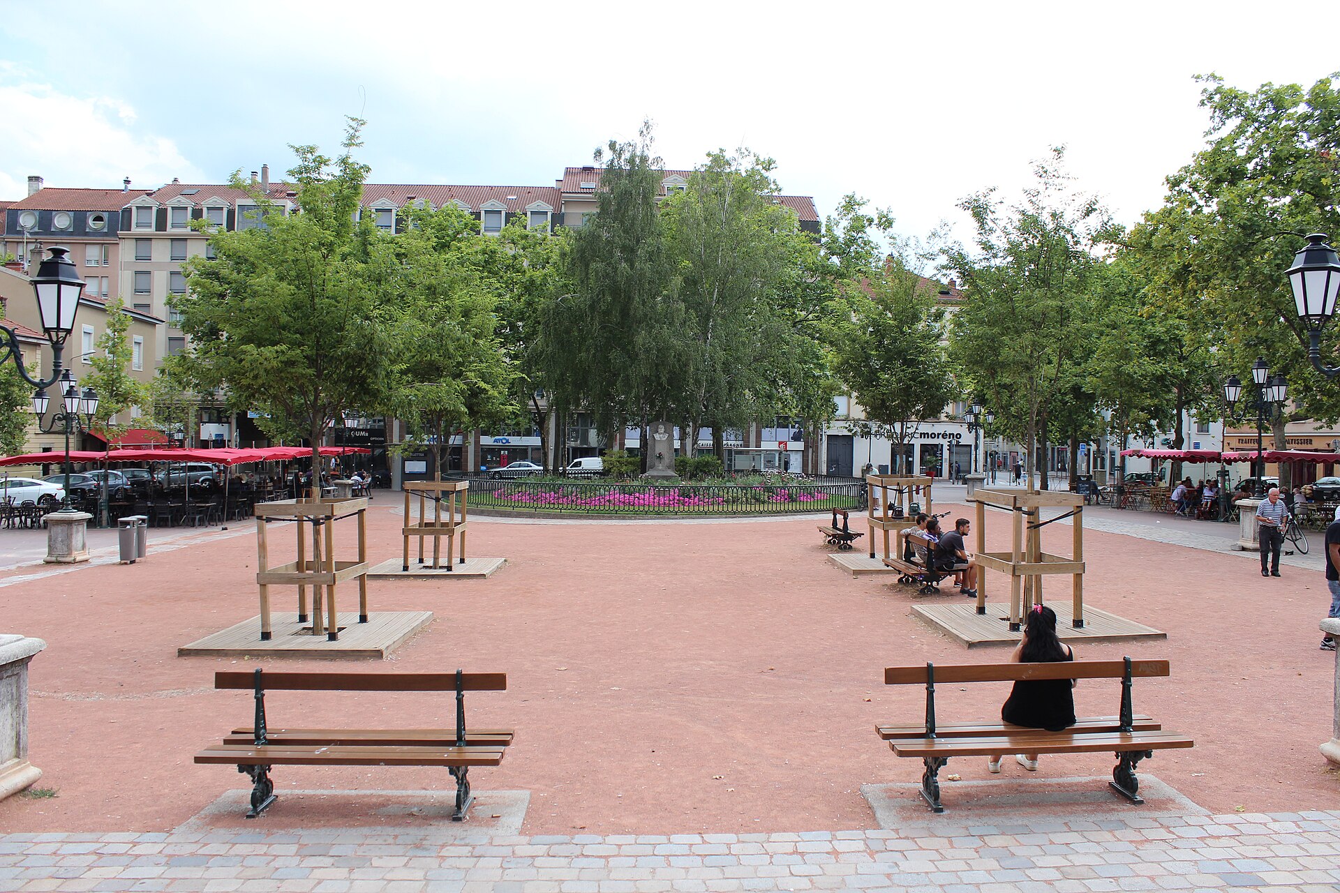 Place Ambroise-Courtois dans le 8e arrondissement de Lyon